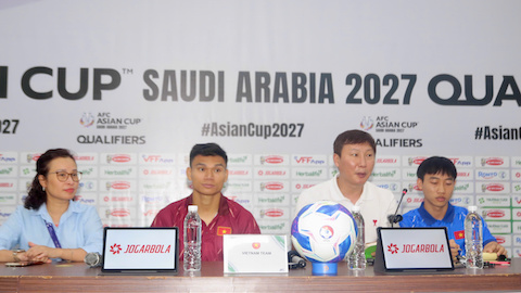  HLV Kim Sang Sik: ‘Hàng thủ cần phải tập trung hơn nữa’